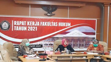 RAPAT KERJA FAKULTAS HUKUM TAHUN 2021