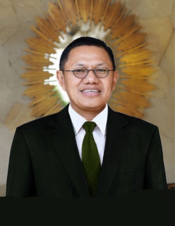DR Noor Achmad