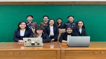 DELEGASI FH UNDIP RAIH HARDY C .DILLARD AWARD PADA PHILLIP C. JESSUP 2021