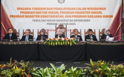 Upacara Yudisium: Calon Wisudawan Fakultas Hukum Universitas Diponegoro Periode 1 Tahun 2024 Memasuki Dunia Baru