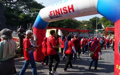 Jalan Sehat Meriahkan Dies Natalis ke-67 Fakultas Hukum Undip